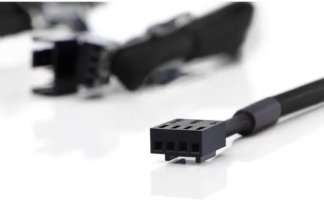 Alt view image 2 of 2 - Noctua NA-SEC1 chromax.black, 3-Pin/4-Pin Extension Cables (30cm, Black)