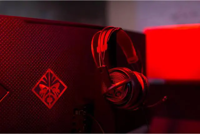 Alt view image 7 of 7 - HP 1KF76AA#ABL OMEN by Wired Gaming Headset 800 (Black/Red)