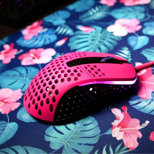 Alt view image 2 of 4 - Xtrfy M4 RGB Lightweight Mouse - Pink