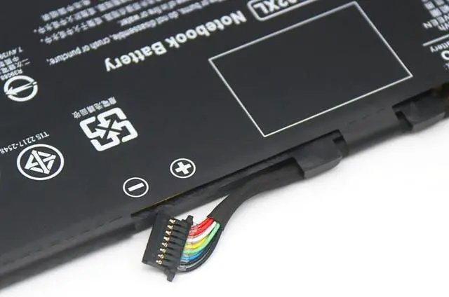Alt view image 2 of 4 - 31Wh AO02XL battery for HP ElitePad 1000 G2