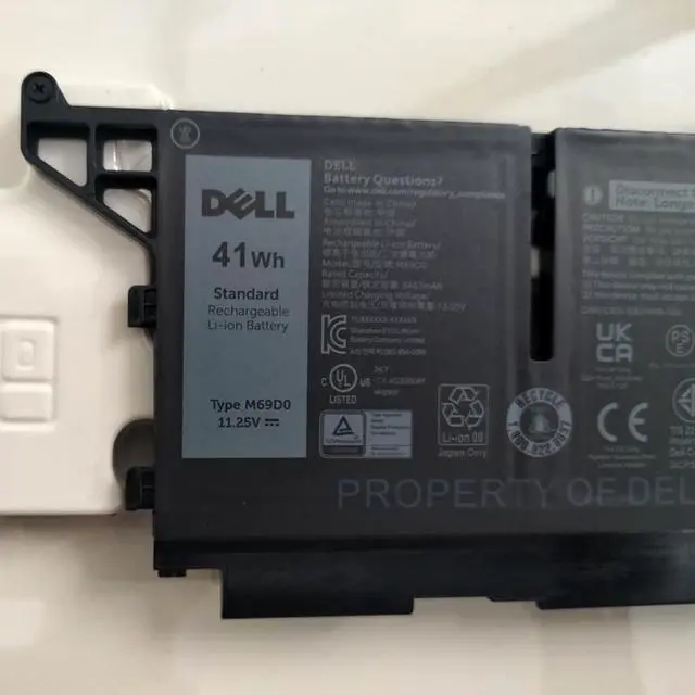 Main image of 41WH M69D0 battery for DELL Latitude 13 7330 Rugged Extreme 31CP5/65/68
