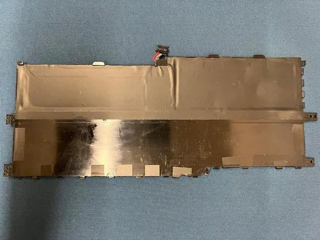 Alt view image 3 of 3 - 54WH L17M4P73 battery for Lenovo X1 Yoga 2018 Serie