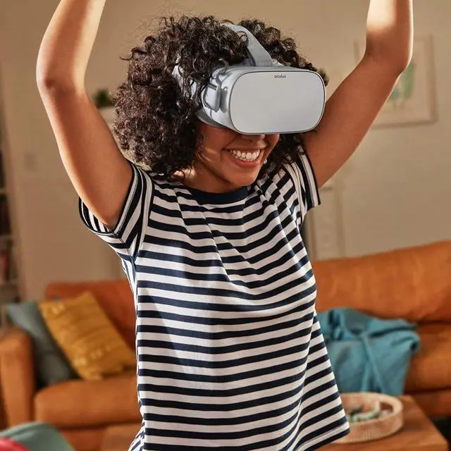 Alt view image 7 of 7 - Oculus Go Standalone Virtual Reality Headset 32GB Gray Bluetooth