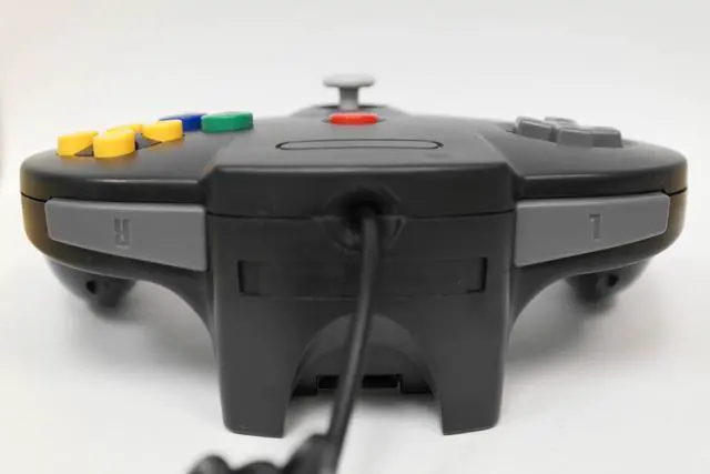 Alt view image 3 of 5 - N64 USB Controller - Black - For Window, Mac, and Linux by Mars Devices