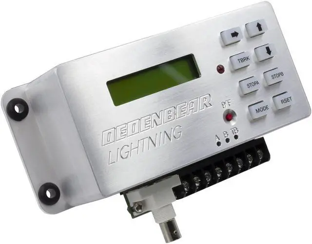 Alt view image 2 of 4 - Auto Meter