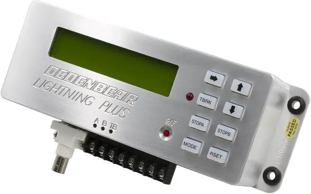 Alt view image 2 of 3 - Auto Meter