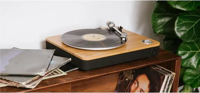 Alt view image 4 of 15 - House Of Marley Stir It Up Turn Table, EM-JT000-SB