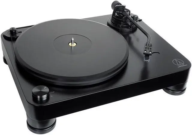Main image of Audio-Technica LP7 Fully Manual Belt Drive Turntable in Black