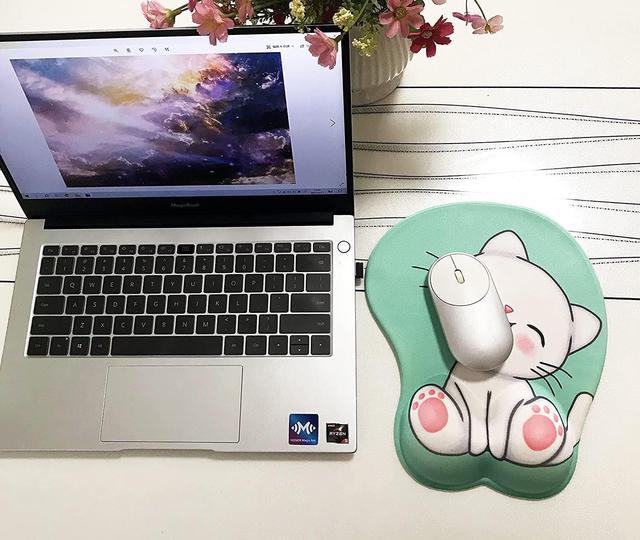 Cute Pink Keyboard and Mouse Wrist Rest Support Set, Anime Kawaii Desk  Accessories, 3D with Ergonomic Gel Mouse pad and Keyboard pad, Easy Typing