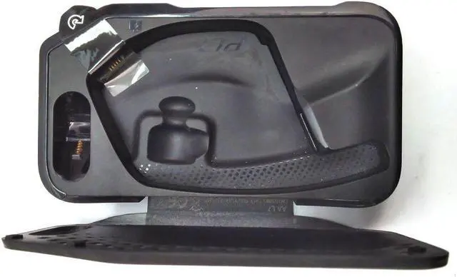 Alt view image 4 of 4 - Poly Voyager Charging Case, Voyager 5200 (Plantronics)