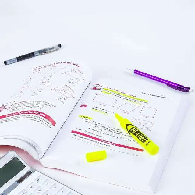 Alt view image 10 of 10 - Avery HI-LITER Desk-Style Highlighter Chisel Tip Fluorescent Yellow Ink Dozen