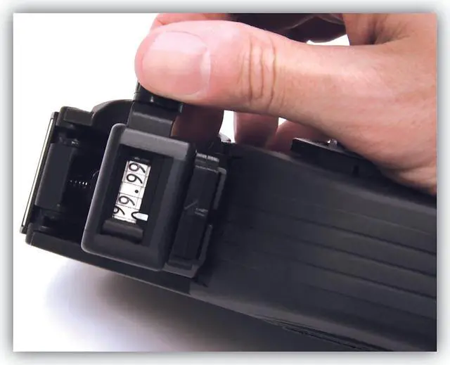 Alt view image 8 of 10 - Garvey Pricemarker Kit Model 22-8 1-Line 8 Characters/Line 7/16 x 13/16 Label