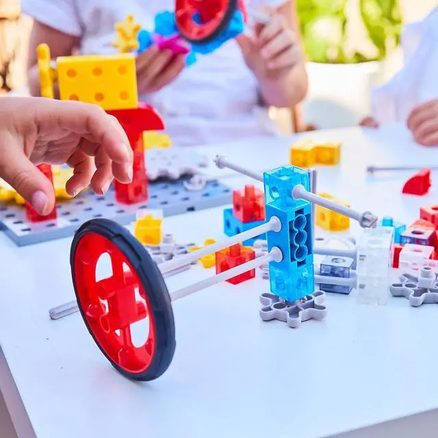 Alt view image 5 of 8 - edxeducation My Gears - Junior Set 117 Pieces (CTU12160)