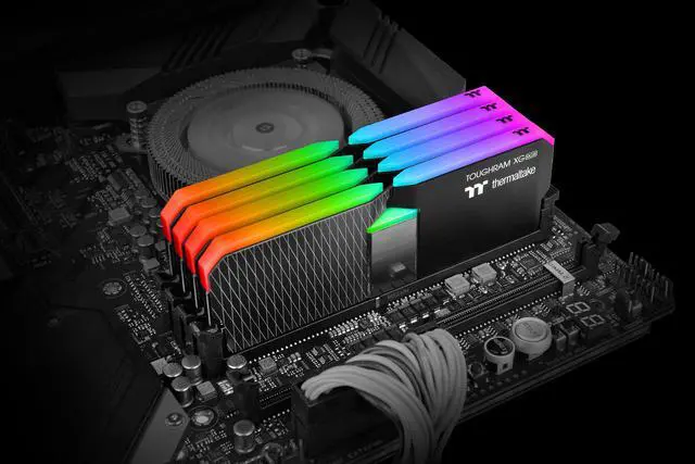 Alt view image 4 of 4 - Thermaltake TOUGHRAM XG RGB Memory DDR4 3600MHz 16GB (8GB x 2) R016D408GX2-3600C18A