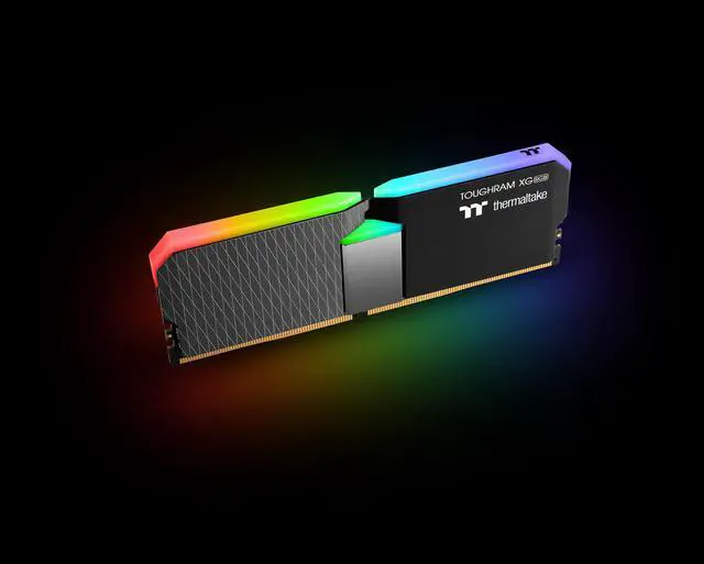 Alt view image 2 of 4 - Thermaltake TOUGHRAM XG RGB Memory DDR4 3600MHz 16GB (8GB x 2) R016D408GX2-3600C18A