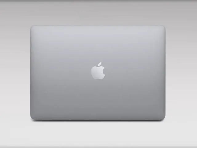 Alt view image 3 of 3 - Apple 13.3" MacBook Air with Retina Display (Late 2018, Space Gray) 8GB RAM 256GB Storage MRE82LL/A A1932