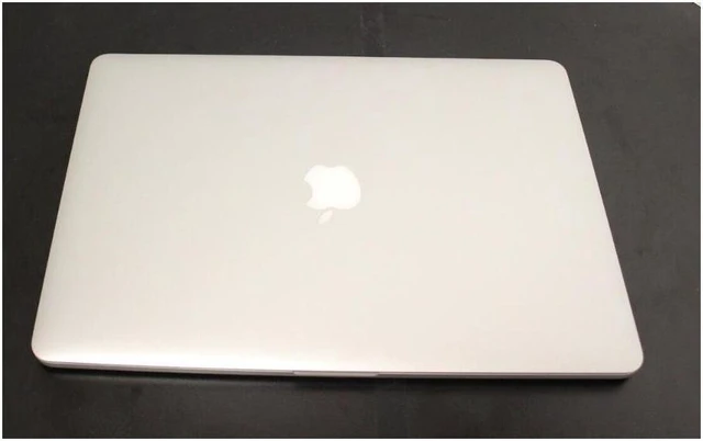 Alt view image 2 of 4 - Apple MacBook Pro 15" Intel Core i7-4870HQ X4 2.5GHz 16GB RAM 512GB SSD Storage MGXC2LL/A A1398 2014 Silver