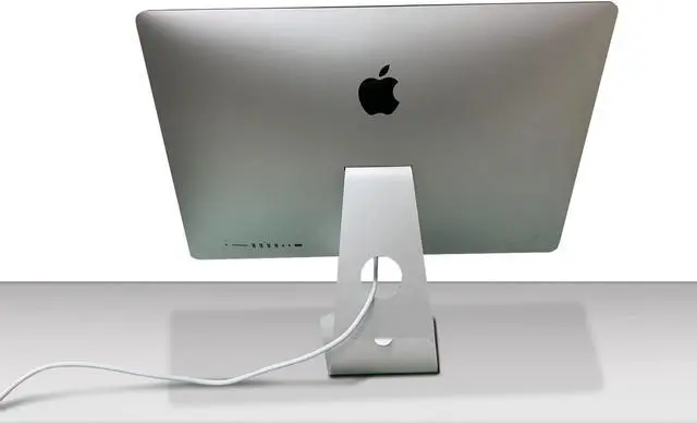 Alt view image 3 of 4 - Apple 27" iMac with Retina 5K Display 3.6 GHz Core i9 (I9-10910) 32GB RAM 512GB SSD Storage AMD Radeon Pro 5300 MXWU2LL/A A2115 (Mid 2020)