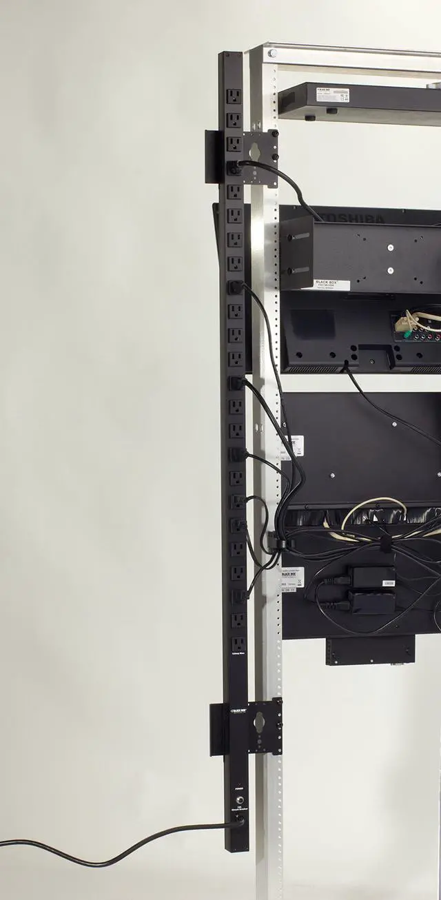 Alt view image 3 of 4 - Black Box Network Services PDUBV24-S15-120V 15 amp 24 Outlet 5-15R Vertical PDU Single Circuit