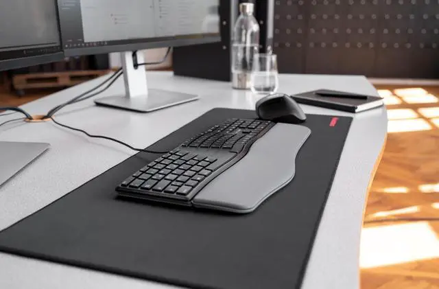 Alt view image 12 of 16 - CHERRY ERGO KC 4500 Keyboard JK4500EU2