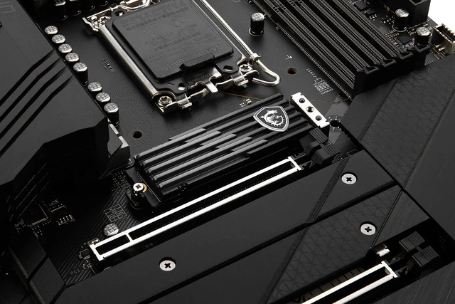 Alt view image 7 of 7 - SPATIUM M480 PRO PCIe 4.0 NVMe M.2 2TB Play