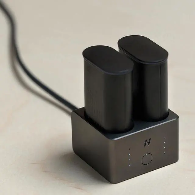 Alt view image 2 of 4 - Hasselblad Battery Charger Hub for X1D