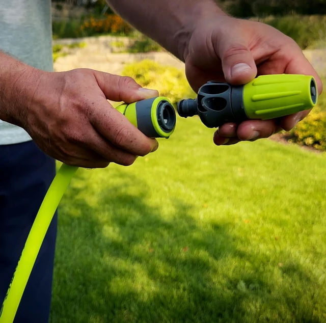 Alt view image 4 of 7 - Flexzilla Garden Hose Quick-Connect Fittings, 5-Piece Coupler & Plug Kit