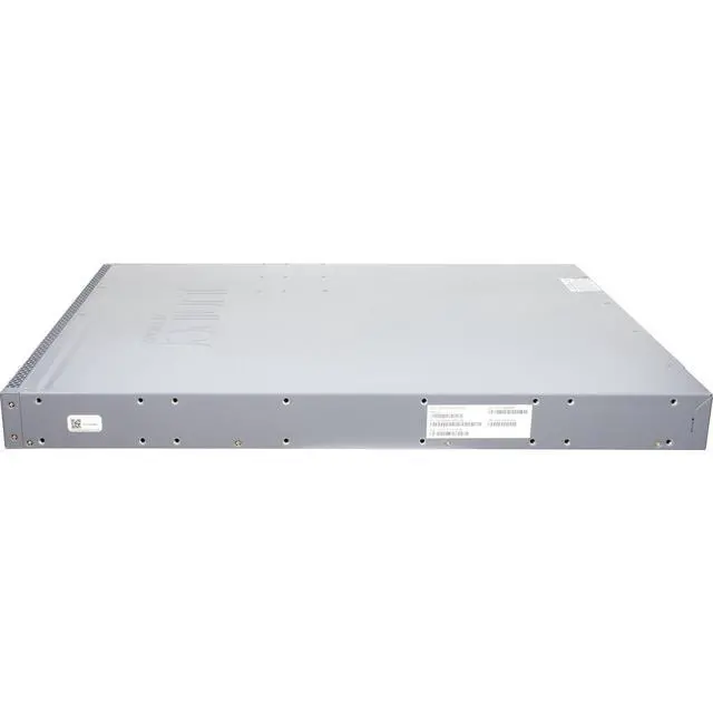 Alt view image 4 of 5 - Juniper QFX5100-48S-3AFO 48P 10GbE SFP+ 6P QSFP+ AFO Switch