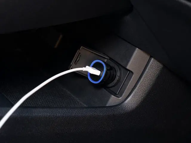 Alt view image 5 of 6 - Monoprice 18W Fast USB Car Charger | Compact, Lightweight, with Qualcomm Quick Charge 3.0, Compatible with Android and iOS Phones and Tablets