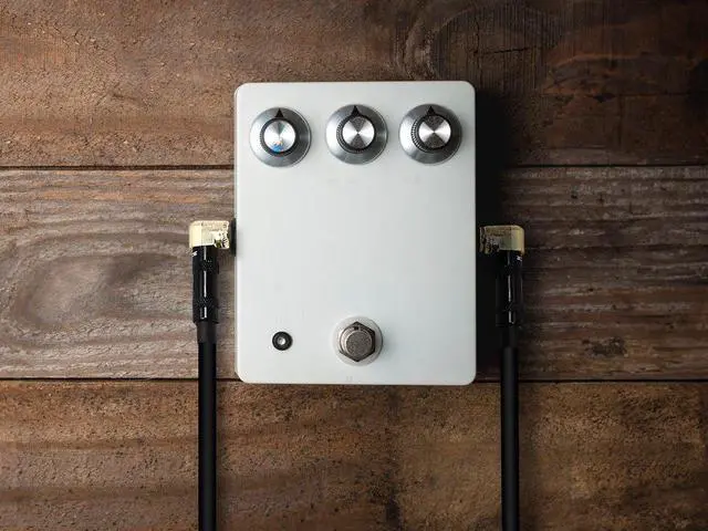 Alt view image 5 of 7 - Monoprice Pro Audio Cable - 15 Feet - Black | 1/4 Inch (TRS) Right Angle Male to Male Right Angle 16AWG Cable Cord (Gold Plated) - Premier Series