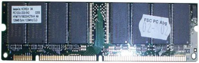 Main image of HYM71V16635HCT8-H HYNIX 128MB SDRAM 133MHZ PC133 168PIN NON-ECC DIMM MEMORY