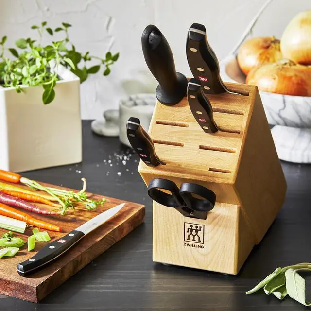 Alt view image 11 of 13 - Henckels Twin Signature - 7 PC Knife Block Set