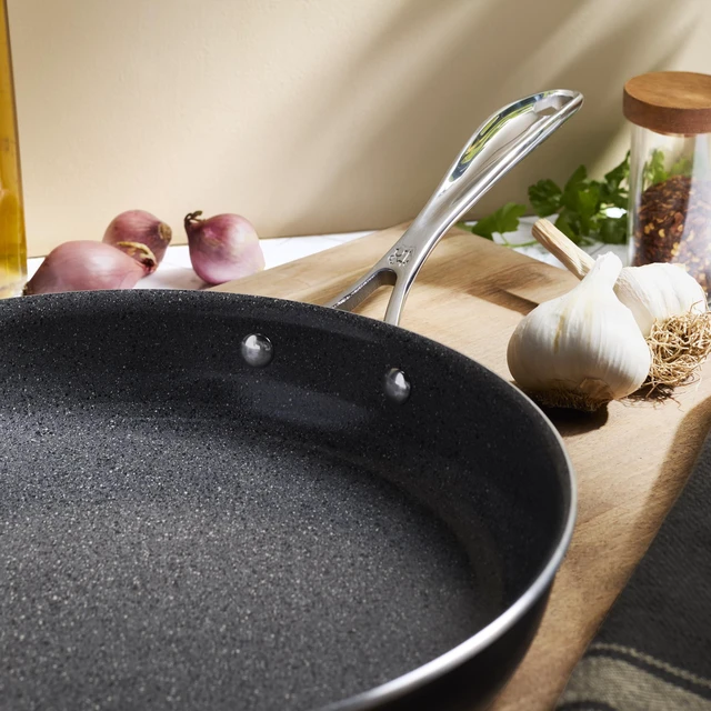 Alt view image 3 of 5 - Henckels Capri Ceramic 3-pc Aluminum Ceramic Nonstick Fry Pan Set