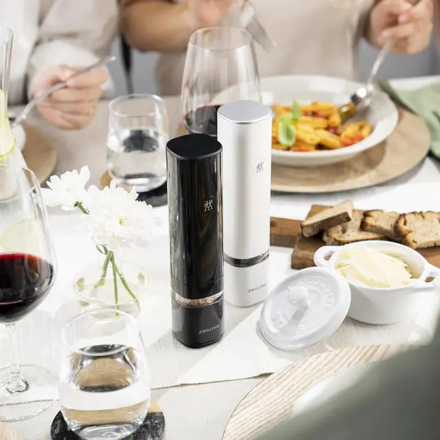 Alt view image 4 of 7 - ZWILLING Enfinigy Electric Salt/Pepper Mill - Black