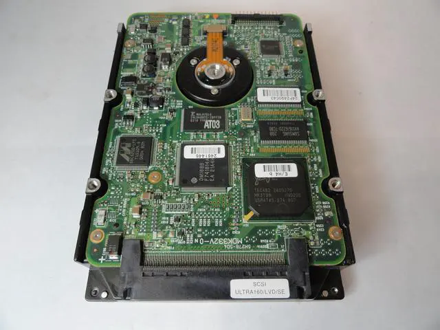 Alt view image 3 of 5 - HITACHI 07K228 18GB 10K ULTRA160 80-PIN SCSI HARD DRIVE, DK32DJ-18MC, W/ TRAY
