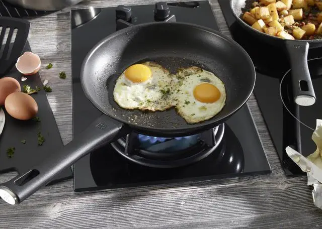 Alt view image 4 of 7 - ZWILLING Madura Plus Forged 8-inch Nonstick Fry Pan