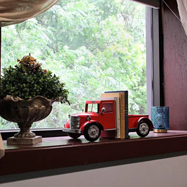 Alt view image 4 of 7 - Vintage Pickup Truck Metal Bookends with Weathered Red Finish - Charming Front and Back Design - Perfect for Rustic Farmhouse Shelf Décor - 6.75 Inches High
