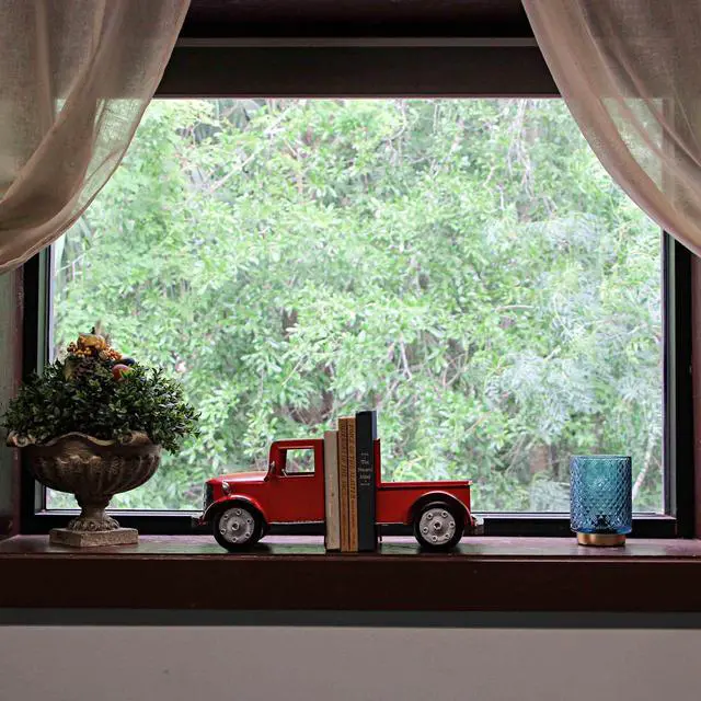 Alt view image 5 of 7 - Vintage Pickup Truck Metal Bookends with Weathered Red Finish - Charming Front and Back Design - Perfect for Rustic Farmhouse Shelf Décor - 6.75 Inches High