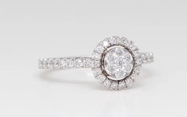 Alt view image 2 of 4 - 18k White Gold Round Diamond Setting Multi-Stone Halo Set Shank Set Engagement Ring (0.69 Ct G SI2 Clarity)