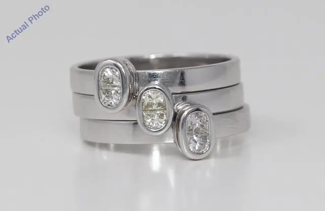Alt view image 4 of 4 - 18k White Gold Princess Diamond Bezel Setting Triple set modern two stone stylish rings(0.73 ct, J, SI)
