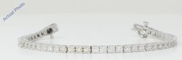 Main image of 18k White Gold Round Cut Floral heartshape modern diamond link tennis bracelet (0.71 Ct, H Color, VS Clarity)