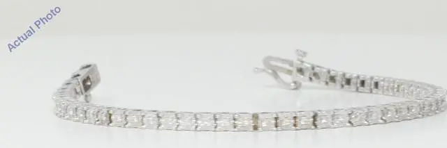 Alt view image 2 of 4 - 18k White Gold Round Cut Floral heartshape modern diamond link tennis bracelet (0.71 Ct, H Color, VS Clarity)