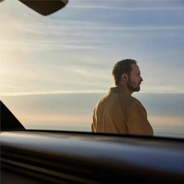 Alt view image 14 of 14 - Poly Voyager Free 20 True Wireless Earbuds +Basic Charge Case 946C3AA#ABA - Black