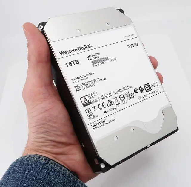 Alt view image 7 of 11 - WD Ultrastar DC HC550 16TB 7200RPM SAS 12Gb/s 3.5" HDD (WUH721816AL5204)