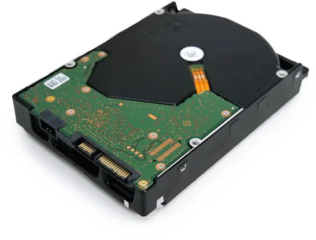 Alt view image 4 of 6 - WD Ultrastar DC HC550 18TB SATA 3.5" Enterprise HDD  WUH721818ALE6L4 (0F38459)