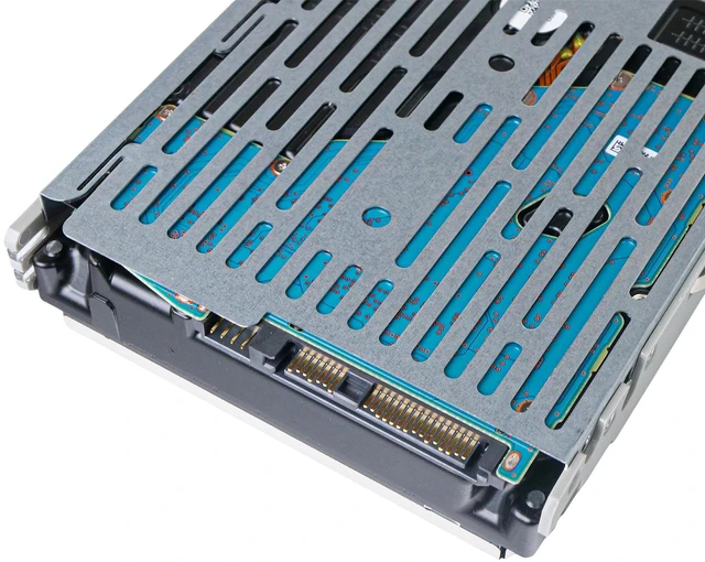 Alt view image 7 of 7 - Dell G13 00N96X 12TB 7.2K RPM SAS 12Gb/s 512e 512MiB 3.5in Enterprise Hard Drive