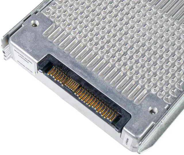 Alt view image 7 of 7 - Dell G14 0TT26V 3.84TB 1 DWPD SAS 12Gb/s 3D TLC 2.5in Enterprise Read Intensive Solid State Drive