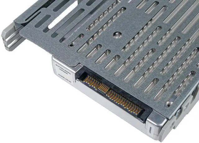 Alt view image 7 of 7 - Dell G13 0TT26V 3.84TB 1 DWPD SAS 12Gb/s 3D TLC Hybrid 3.5in Enterprise Read Intensive Solid State Drive