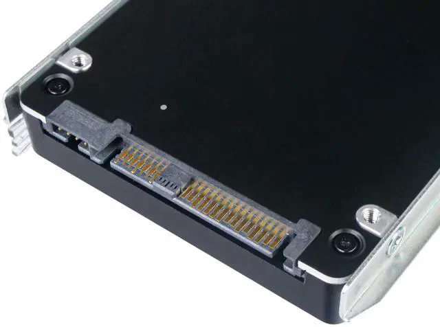 Alt view image 3 of 7 - Dell G14 05Y4TP 3.84TB 1 DWPD SAS 12Gb/s 3D TLC 2.5in Enterprise Read Intensive Solid State Drive