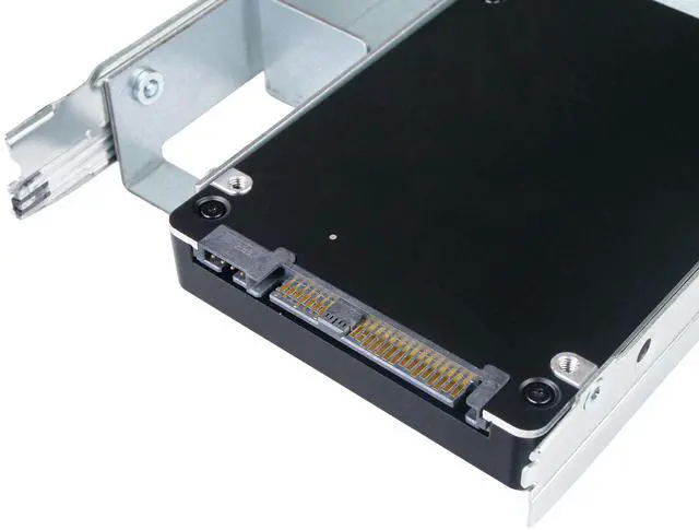 Alt view image 3 of 7 - Dell G14 05Y4TP 3.84TB 1 DWPD SAS 12Gb/s 3D TLC Hybrid 3.5in Enterprise Read Intensive Solid State Drive